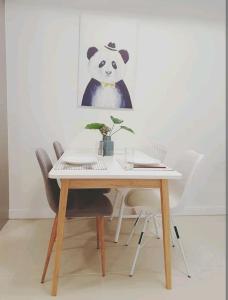 Phòng ăn Gateway Thảo Điền, Quận 2 Căn hộ Gateway Thảo Điền tầng trung, đầy đủ nội thất.