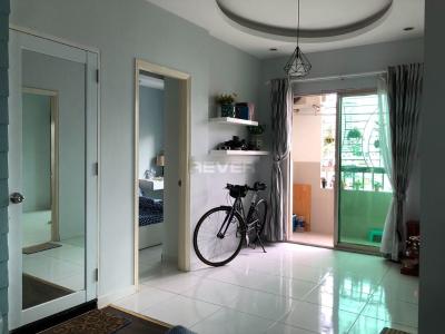 Phòng khách căn hộ chung cư Mỹ Đức Căn hộ chung cư Mỹ Đức bàn giao đầy đủ nội thất, hướng Đông.