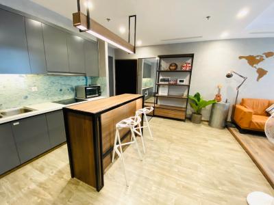 Căn hộ Vinhomes Central Park, Quận Bình Thạnh Căn hộ Vinhomes Central Park tầng 20 thiết kế kỹ lưỡng, đầy đủ nội thất.