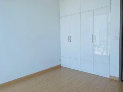 Phòng ngủ hộ Sunwah Pearl, Bình Thạnh Căn hộ Sunwah Pearl cửa hướng Tây Bắc view thoáng mát, nội thất cơ bản.