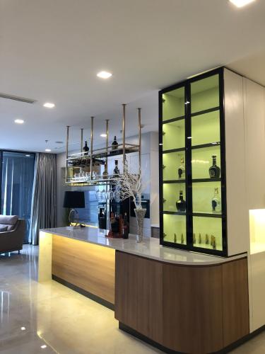 Căn hộ vinhomes Golden River , Quận 1 Căn hộ Vinhomes Golden River tầng 26 đầy đủ nội thất, view thoáng mát.