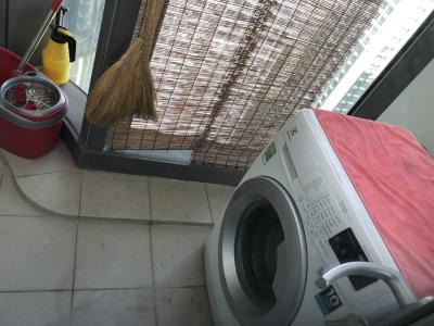  Căn hộ Vinhomes Central Park có 2 phòng ngủ, bàn giao nội thất đầy đủ.