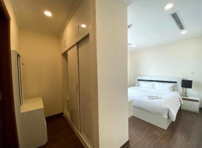 Căn hộ Vinhomes Central Park, Quận Bình Thạnh Căn hộ VInhomes Central Park tầng 4 thiết kế sang trọng, đầy đủ nội thất.