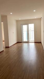 phòng khách căn hộ diamon riverside Căn hộ Diamond Riverside ban công hướng Đông, nội thất cơ bản.