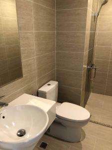 Căn hộ Vinhomes Grand Park, Quận 9 Căn hộ Vinhomes Grand Park cửa hướng Tây Nam, không có nội thất.