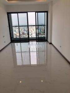 Phòng khách căn hộ ResGreen Tower, Tân Phú Căn hộ ResGreen Tower nội thất cơ bản, view thành phố sầm uất.