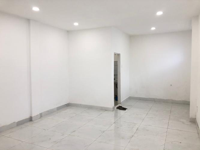 Phòng ngủ nhà phố Nhà phố 1 trệt 1 lầu Quận 1 hẻm xe hơi, thích hợp kinh doanh.