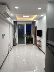 Căn hộ Richstar, Tân Phú Căn hộ Richstar tầng trung, view thành phố sầm uất.