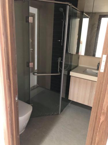 Căn hộ Hado Centrosa Garden , Quận 10 Căn hộ HaDo Centrosa Garden tầng 18, nội thất cơ bản.