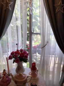 Nội thất nhà phố Nhà phố vườn 2 mặt tiền cửa chính hướng Đông Bắc, diện tích đất 126m2.