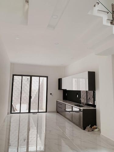 nhà phố Bình Thạnh Bán nhà hẻm Chu Văn An, thiết kế hiện đại, có sân thượng rộng.