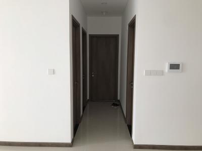 Không gian căn hộ Saigon Pearl, Bình Thạnh Căn hộ Saigon Pearl view thành phố sầm uất, nội thất cơ bản.