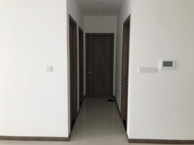 Không gian căn hộ Saigon Pearl, Bình Thạnh Căn hộ Saigon Pearl view thành phố sầm uất, nội thất cơ bản.