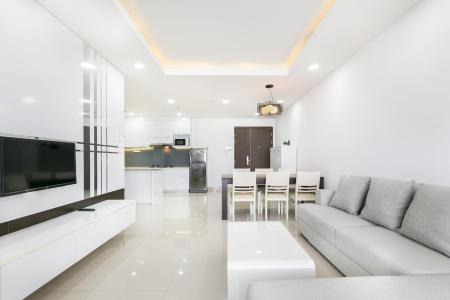 Phòng khách căn hộ Sunrise City  Căn hộ Sunrise City cửa chính hướng Tây Bắc, view thành phố cực đẹp.