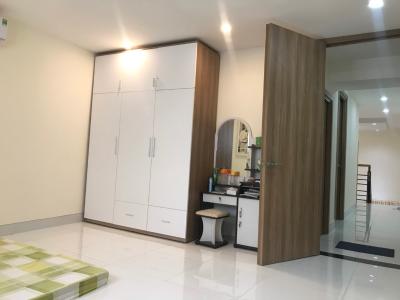 Phòng ngủ Nhà phố hẻm rộng 3m hướng Tây, diện tích 95.85m2.