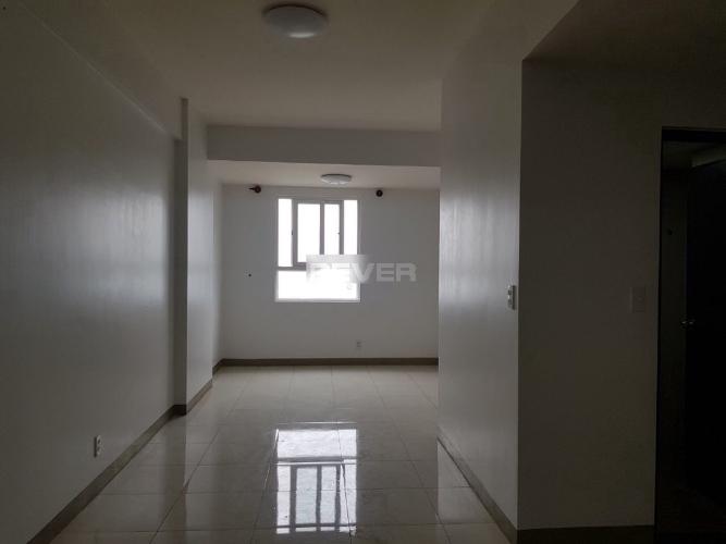 Phòng khách căn hộ Sky 9, Quận 9 Căn hộ Sky 9 tầng cao view thành phố, nội thất cơ bản.