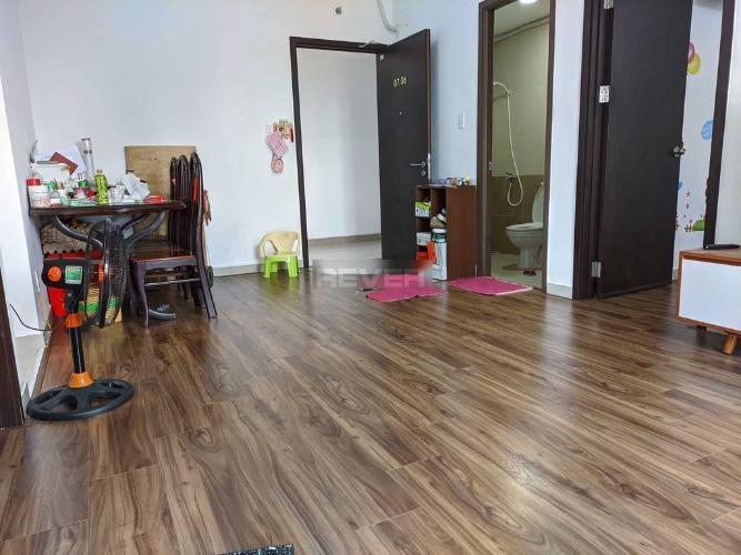 Phòng khách Đạt Gia Residence Căn hộ Đạt Gia Residence đầy đủ nội thất, sàn lót gỗ.