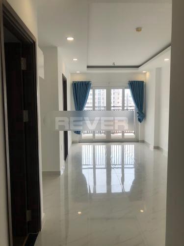 Phòng khách Richmond City, Bình Thạnh Căn hộ Richmond City nội thất cơ bản, ban công hướng Đông.