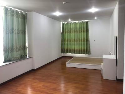 Phòng ngủ Chánh Hưng Giai Việt, Quận 8 Căn hộ Chánh Hưng Giai Việt tầng trung, nội thất đầy đủ.