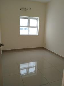 Phòng ngủ Oriental Plaza, Tân Phú Căn hộ Oriental Plaza tầng trung, view nội khu mát mẻ.