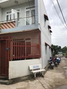 Nhà phố quận 9 Nhà phố quận 9 rộng 81.7m2, mặt tiền ngay ngã 3 đường.