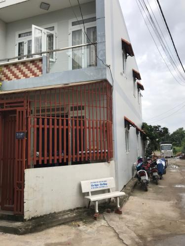 Nhà phố quận 9 Nhà phố quận 9 rộng 81.7m2, mặt tiền ngay ngã 3 đường.