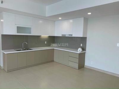 Phòng bếp Carillon 7, Tân Phú Căn hộ Carillon 7 nội thất cơ bản, ban công hướng Đông.