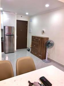 Phòng khách căn hộ SUNRISE RIVERSIDE Bán căn hộ Sunrise Riverside 2PN, tầng trung, đầy đủ nội thất