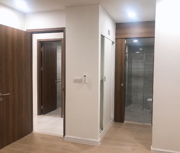 Phòng ngủ căn hộ Kingdom 101 Căn hộ Kingdom 101 ban công hướng Đông Nam, nội thất cơ bản.