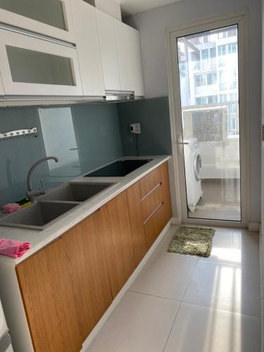 Phòng bếp Lexington Residence Quận 2 Căn hộ Lexington Residence tầng cao, nội thất tiện nghi.