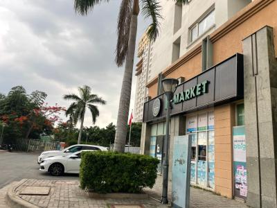 Căn hộ The Eastern, Quận 9 Căn hộ The Eastern tầng 19 ban công thoáng mát, đầy đủ nội thất.