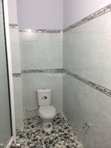 Bên trong nhà phố Ích Thạnh, Quận 9 Nhà phố 1 trệt 2 lầu hướng Tây Nam, đường trước nhà 6m rộng rãi