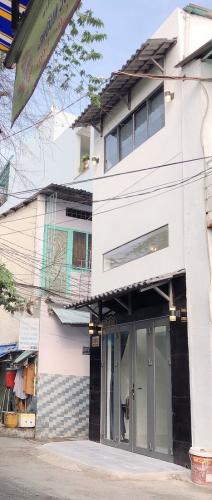 Mặt tiền nhà Nhà phố hướng Nam, 2 mặt tiền hẻm thông thoáng.