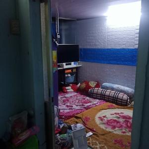 Phòng ngủ nhà phố Quận Tân Phú Nhà phố hẻm xe hơi Quận Tân Phú hướng Đông Nam, nội thất cơ bản.