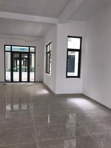 Không gian căn biệt thự Quận 1 Biệt thự Vinhomes Golden River, kết cấu gồm 1 hầm 1 trệt và 3 lầu.