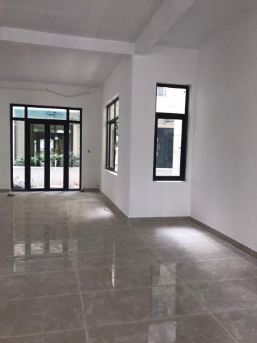 Không gian căn biệt thự Quận 1 Biệt thự Vinhomes Golden River, kết cấu gồm 1 hầm 1 trệt và 3 lầu.