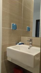 Toilet Vinhomes Grand Park Quận 9 Căn hộ Vinhomes Grand Park tầng trung thoáng mát, đón view nội khu.