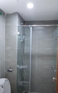 Phòng tắm căn hộ Green River, Quận 8 Căn hộ Green River cửa chính hướng Đông Bắc, view nội khu yên tĩnh.