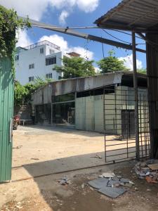 Đất nền diện tích 120m2, khu dân cư đông đúc đầy đủ tiện ích.