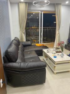 phòng khách căn hộ sunrise riverside Bán căn hộ tầng cao Sunrise Riverside đầy đủ nội thất, dọn vào ở ngay.