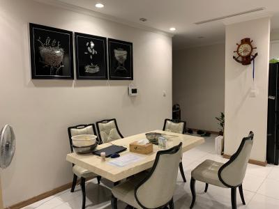 Nội thất căn hộ Vinhomes Cemtral Park, Quận Bình Thạnh Căn hộ Vinhomes Central Park hướng Tây Bắc, view nội khu tuyệt đẹp.