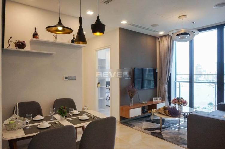 Phòng khách căn hộ Vinhomes Golden River Căn hộ Vinhomes Golden River đầy đủ nội thất, view sông và thành phố.