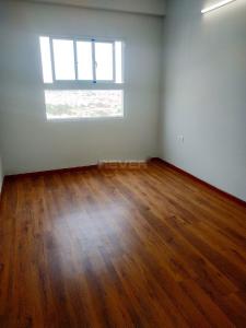 Phòng ngủ Carillon 7, Tân Phú Căn hộ Carillon 7 nội thất cơ bản, ban công hướng Đông.