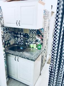 Phòng bếp căn hộ chung cư Nguyễn Thiện Thuật, Quận 3 Căn hộ chung cư Nguyễn Thiện Thuật hướng Tây Nam, view thành phố.