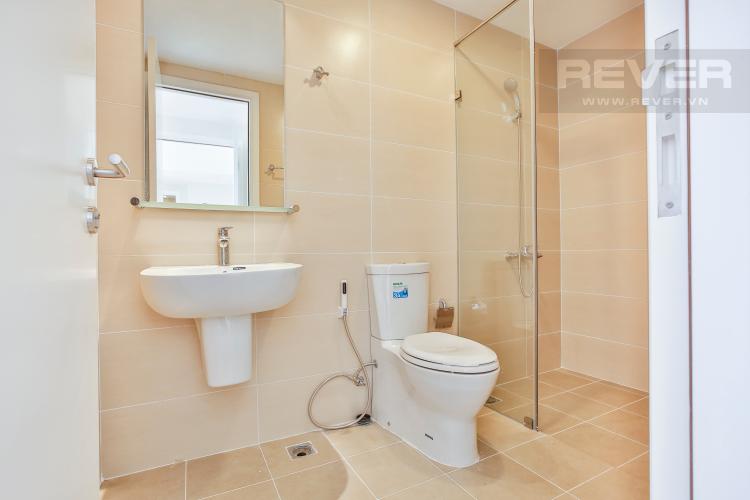 Toilet 2 Căn hộ Masteri Thảo Điền tầng cao T5 nhà trống mới bàn giao, chưa ở