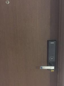 Khóa điện tử căn hộ 1PN The Sun Avenue Căn hộ The Sun Avenue tầng trung, đón view nội khu.