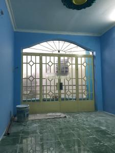 Không gian nhà phố Quận Gò Vấp Nhà 1 trệt 1 lầu Q.Gò Vấp hướng Đông, sổ hồng riêng và nội thất cơ bản.