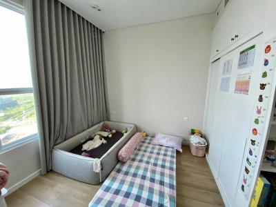 Phòng ngủ Sadora Apartment, Quận 2 Căn hộ tầng cao Sadora Apartment ngắm nhìn thành phố về đêm.