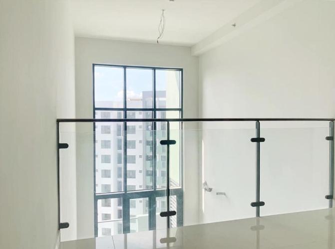 Tầng lửng Celadon City, Tân Phú Căn hộ Duplex Celadon City tầng trung, view thành phố sầm uất.