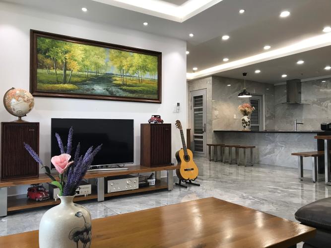 Phòng khách căn hộ Scenic Valley Căn hộ Scenic Valley đầy đủ nội thất sang trọng và cao cấp.